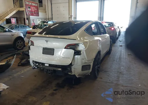 2021 Tesla Model Y Performance Dual Motor All-Wheel Drive from USA, damaged, VIN 5YJYGDEF4MF263473